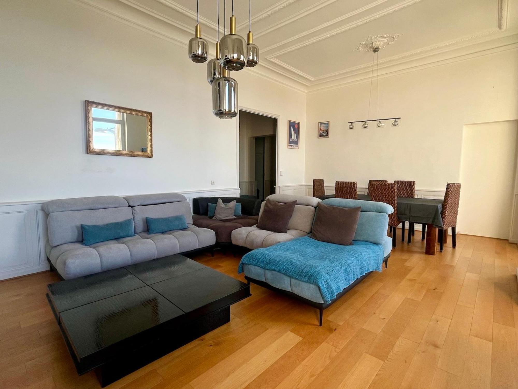 Appartement Sur La Corniche Kennedy Face A La Mer Marseille Luaran gambar
